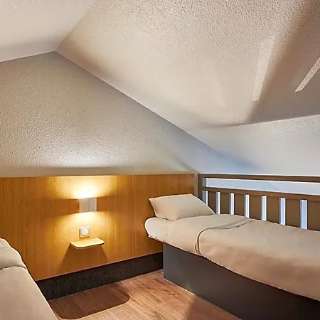 B&B Hotel Cherbourg מלון